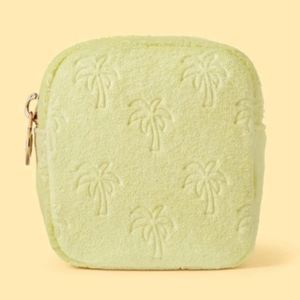 Stoney Clover Lane Pouch